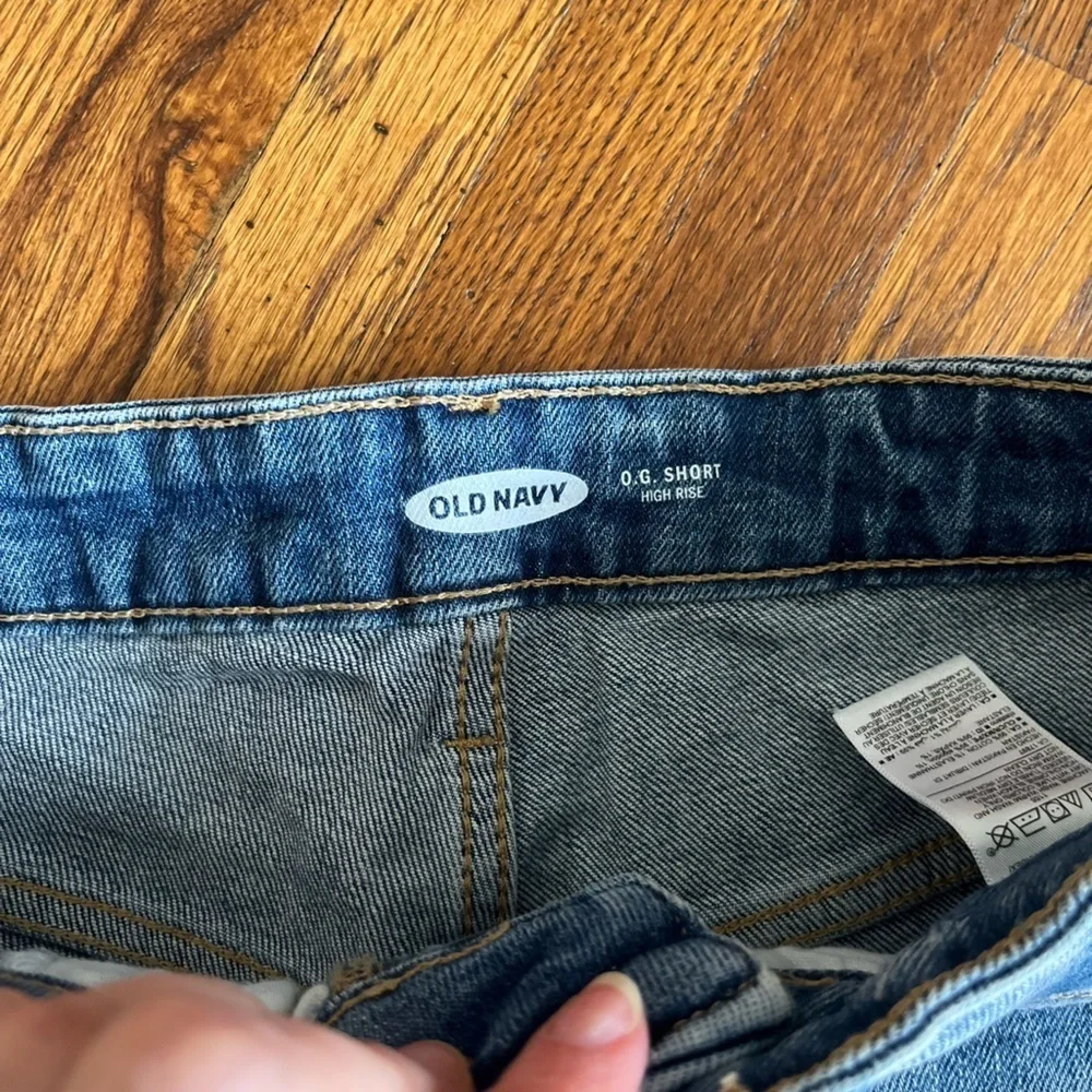 Old Navy OG High Ruse Denim Jean Short | Medium Wash | 0
